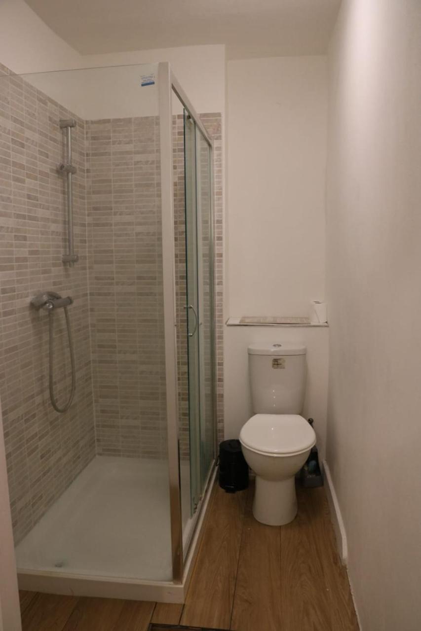 Victoria style flat near Victoria station Apartment Londra Exterior foto